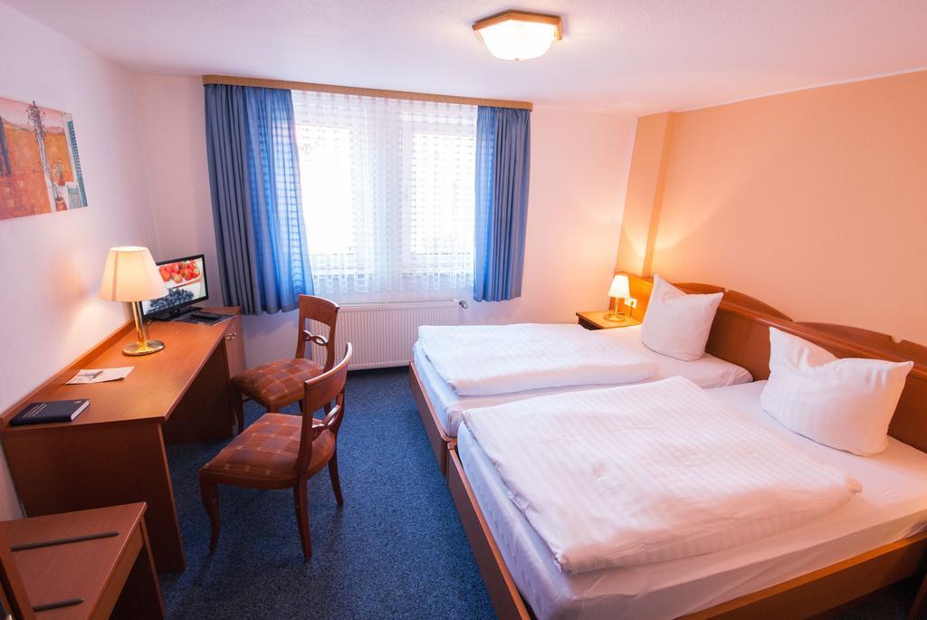 Gasthaus Hotel Pfeifferling 沃尔夫根 外观 照片